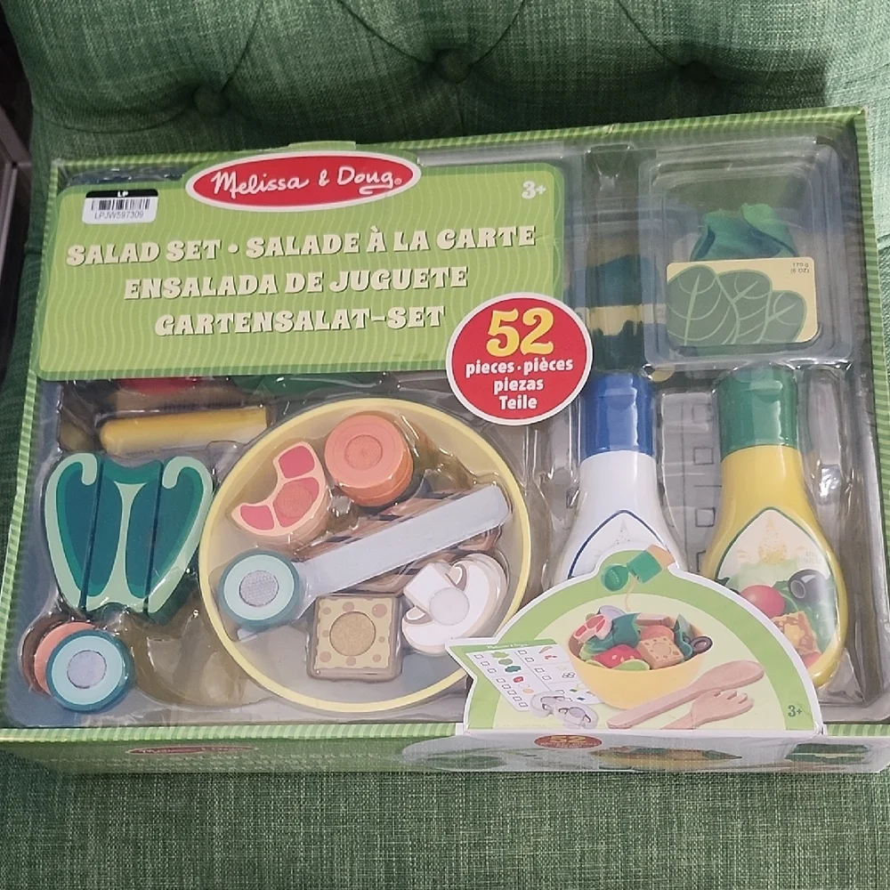 Melissa & Doug Salad Playset - 52-Piece